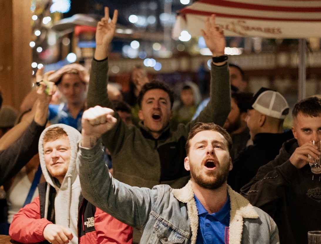 one of venues to watch the afl in Perth: The Globe